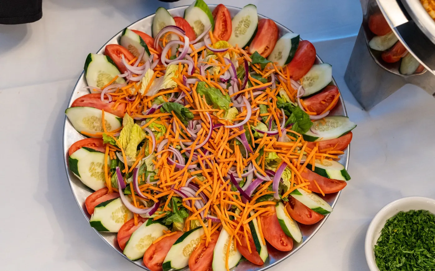 A fresh vegetable and tomato platter